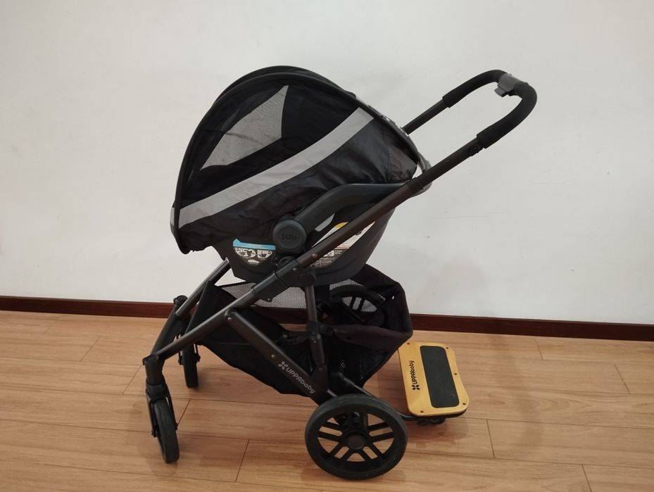 Carrinho de bebê trio Uppababy
