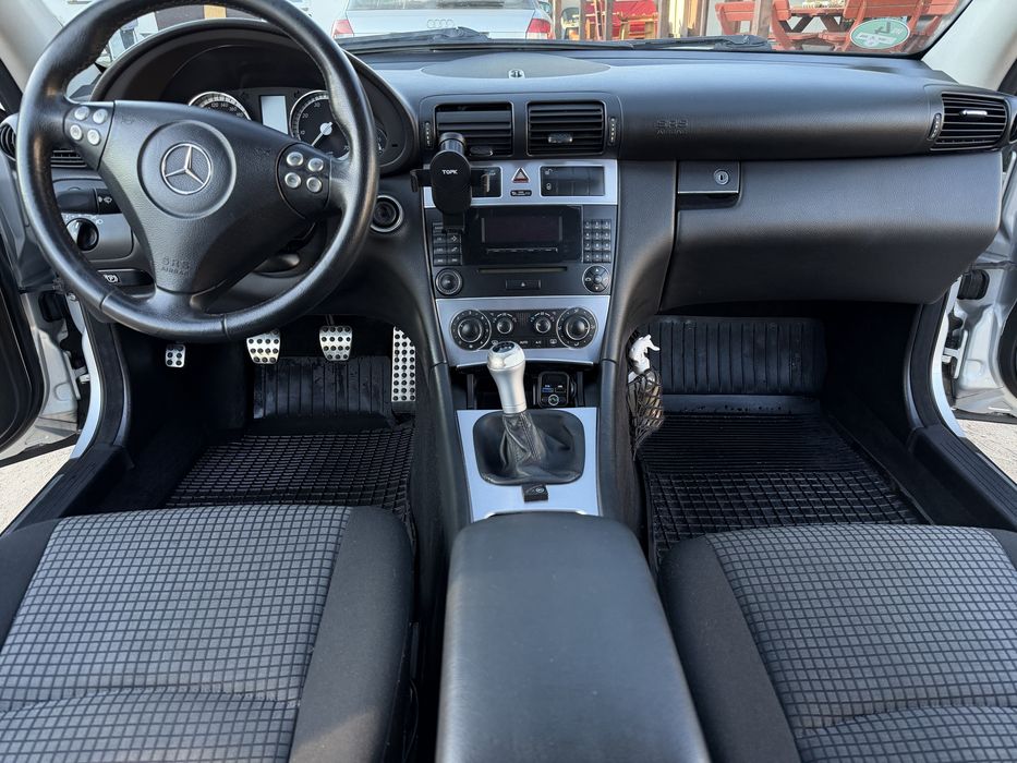 Mercedes - Benz  W203  C180 coupe