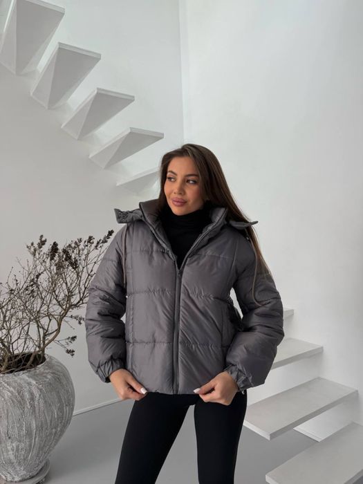 Жіноча весняна куртка 42-44 46-48 шоколад чорній графіт беж