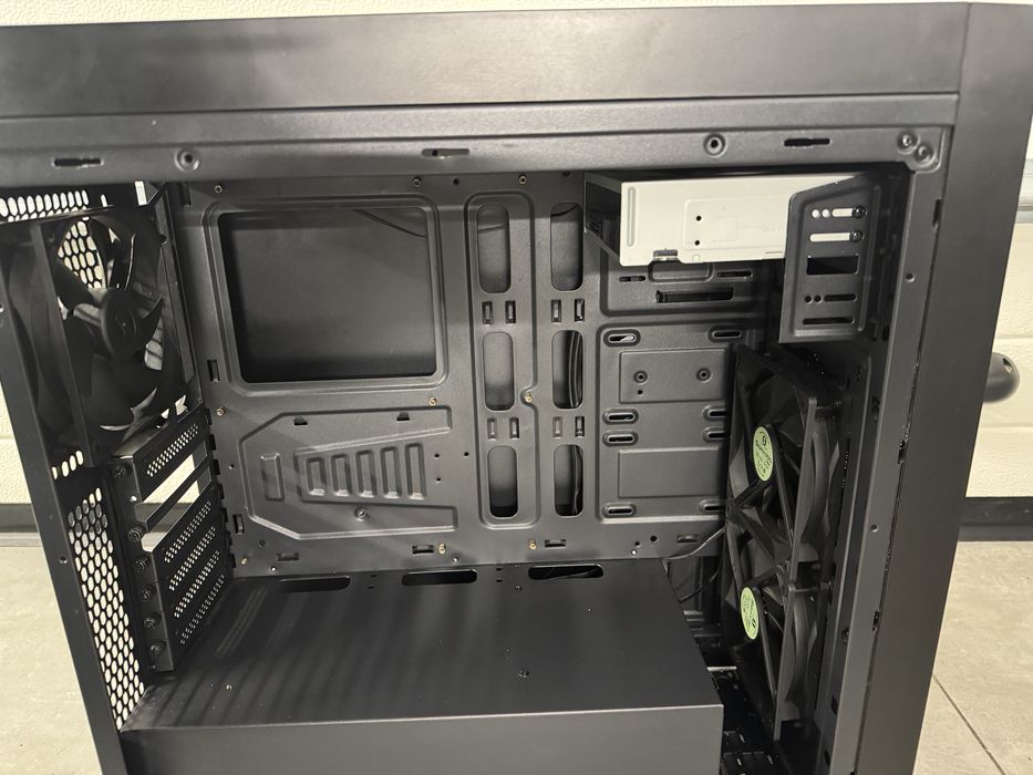 SilentumPC Aquarius AQ-X70W