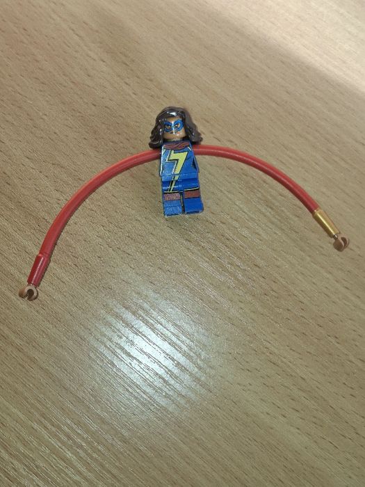 Продам колекційну фігурку Lego Ms.Marvel