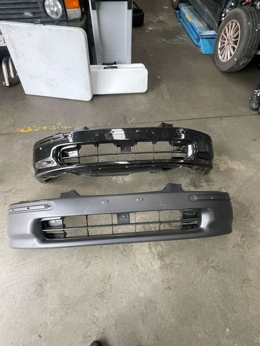 Vendo vário material Mercedes Vito W638 entre outras coisas.