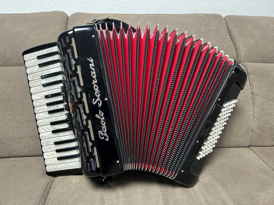 Akordeon Paolo Soprani Professionale 72 basy, 3 chóry