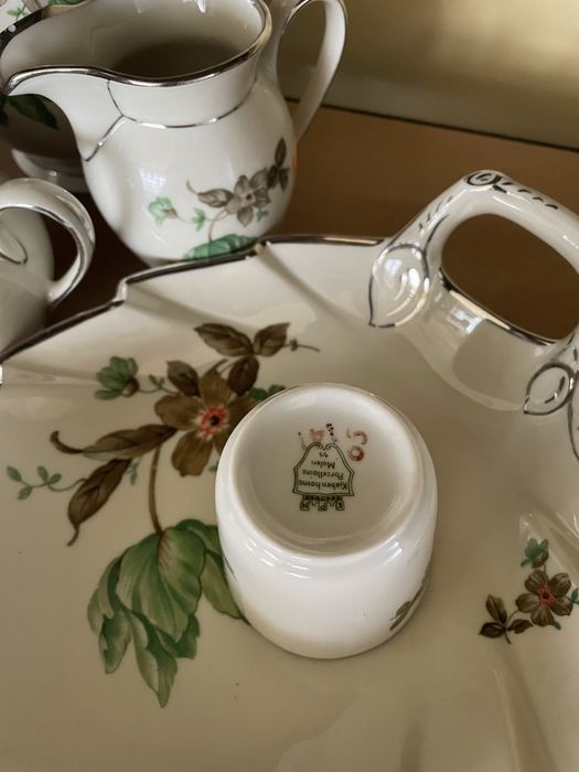 Porcelanowy środek stołu