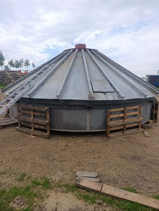 Silos zbożowy lejowy
