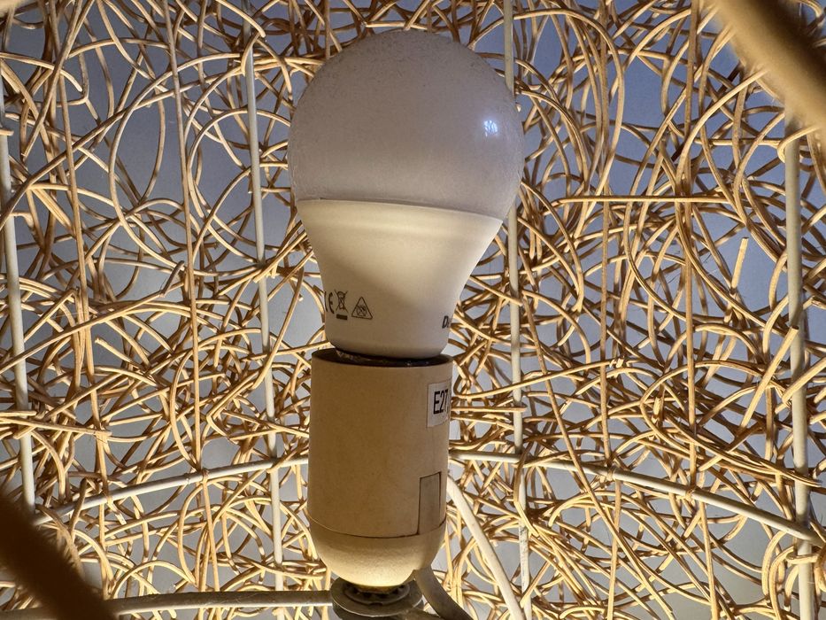 Oryginalna lampa z opleceniem – do odnowienia lub DIY!