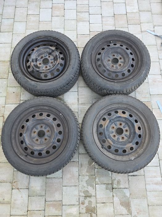 Toyota Corolla Verso 2  koła 16 cali komplet wielosezonowe kormoran 2024 rok felgi stalowe komplet 205/55 R16 94V  ale sezon kormoran  wysyłka 4sztuki