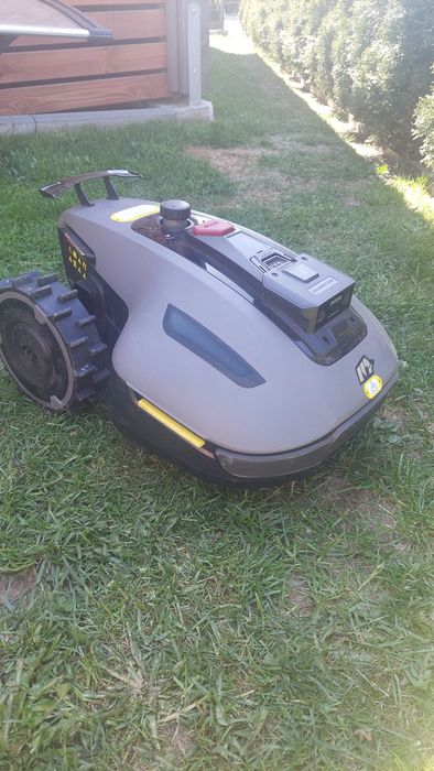 Robot koszący Yuka Mini 700
