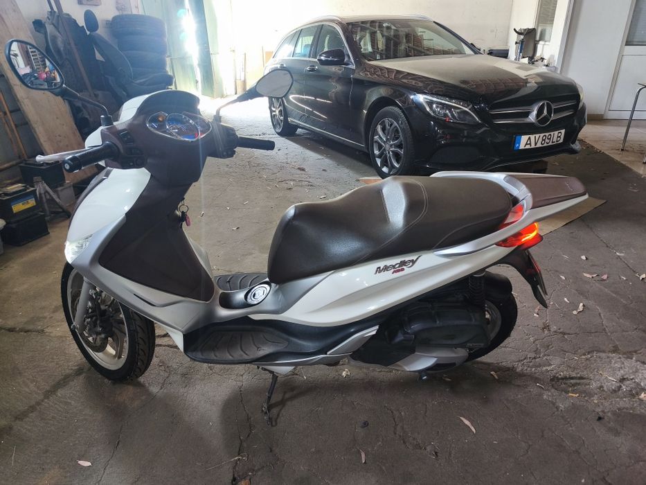 Piaggio madley 125