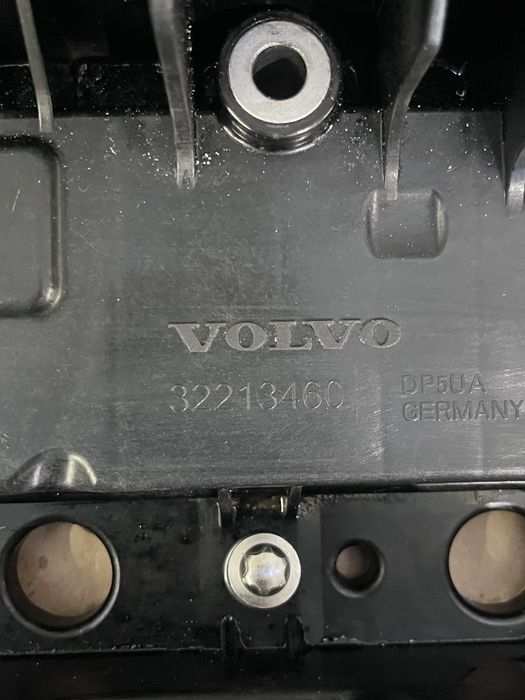 Pokrywa Zaworów Volvo V40 2.0d  3221.3460