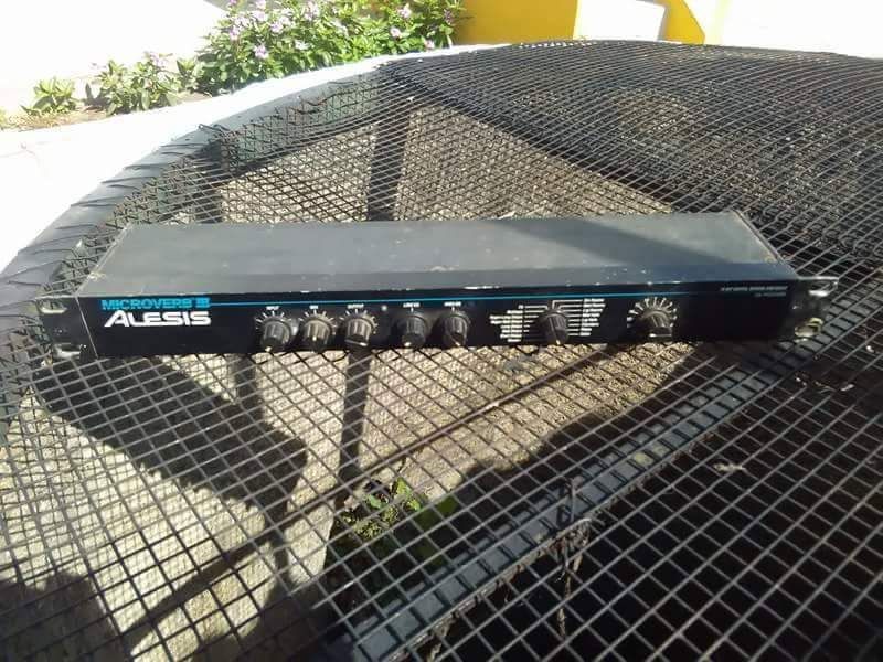 Leitor de música CD's DUPLO AUTO CMX-5000 aceito troca ou retomas