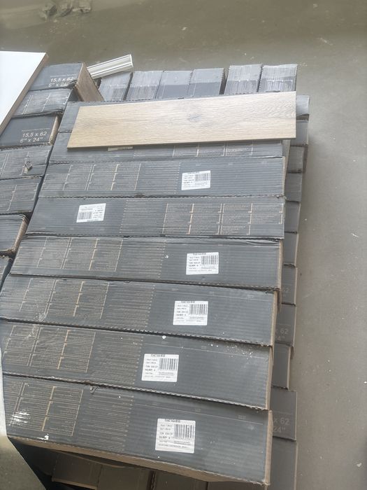 Sprzedam plytki podlogowe nowe 70m2