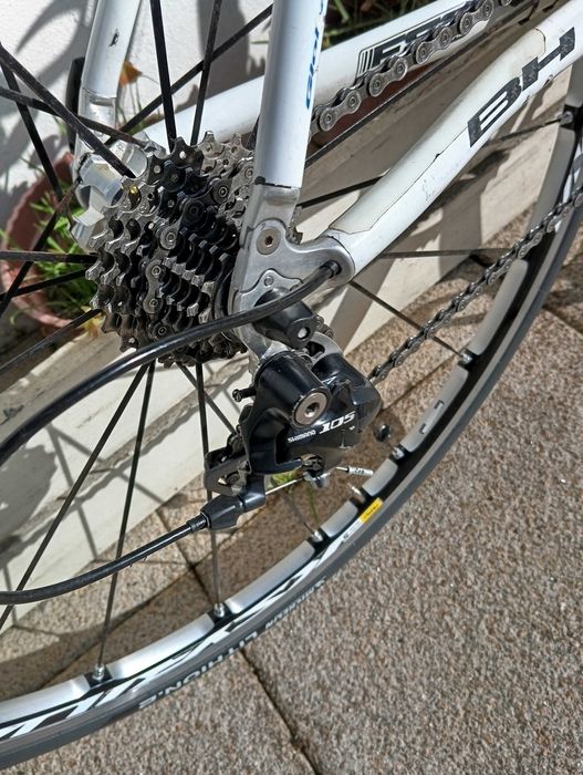 Bicicleta em carbono BH