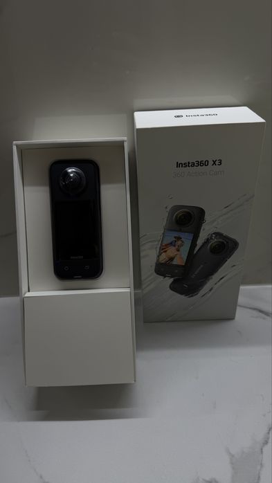 Екшн-камера Insta360 X3