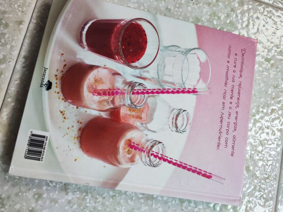 Livro Sumos e Smoothies Superfrescos