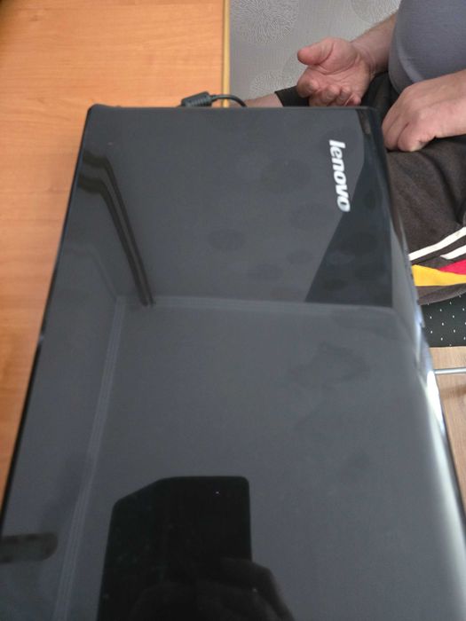 Laptop Lenovo HD6370M