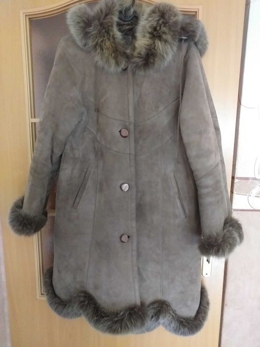 Kożuch/kożuszek szary z odpinanym kapturem XL