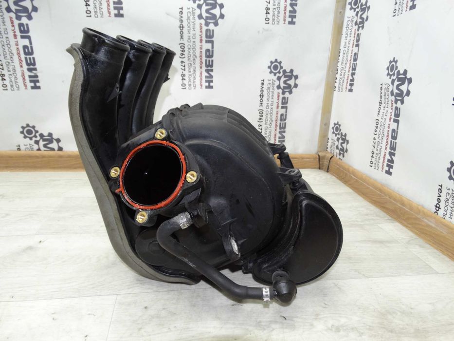 Колектор впускний Audi A4 B6 B7 VW Passat B5+ 2.0 ALT 06B133210AT