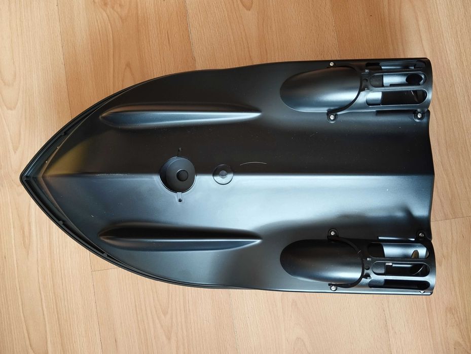Łódka zanętowa GPS D16E bateria 10.000 torba