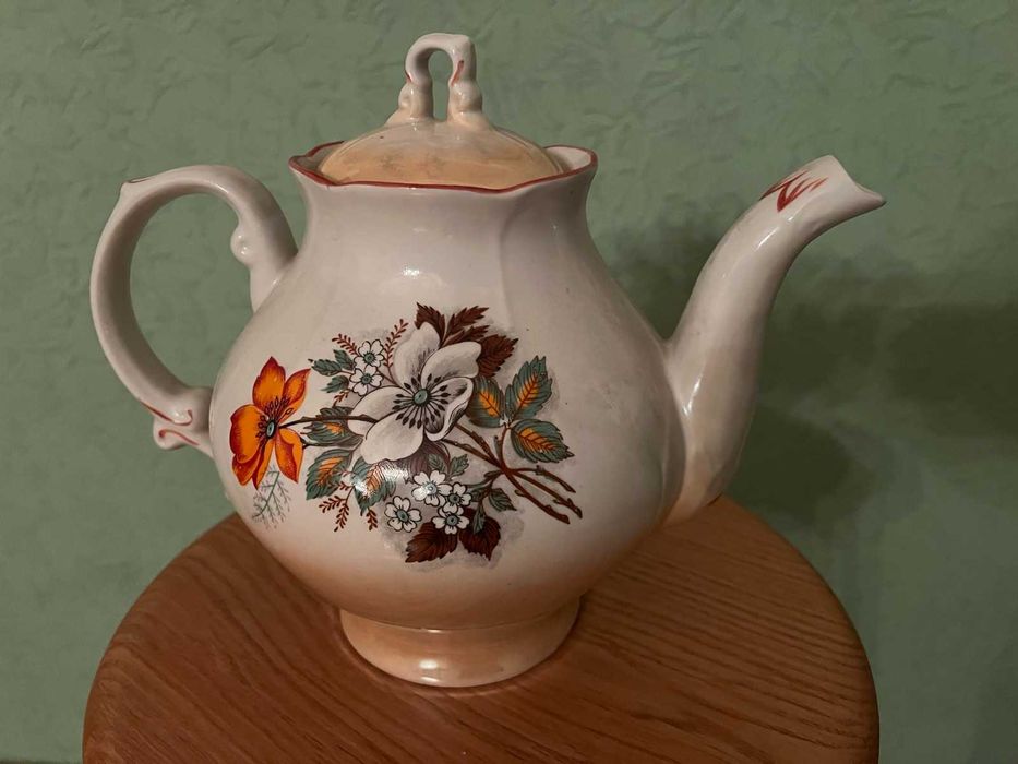 Колекционные фарфоровые заварники