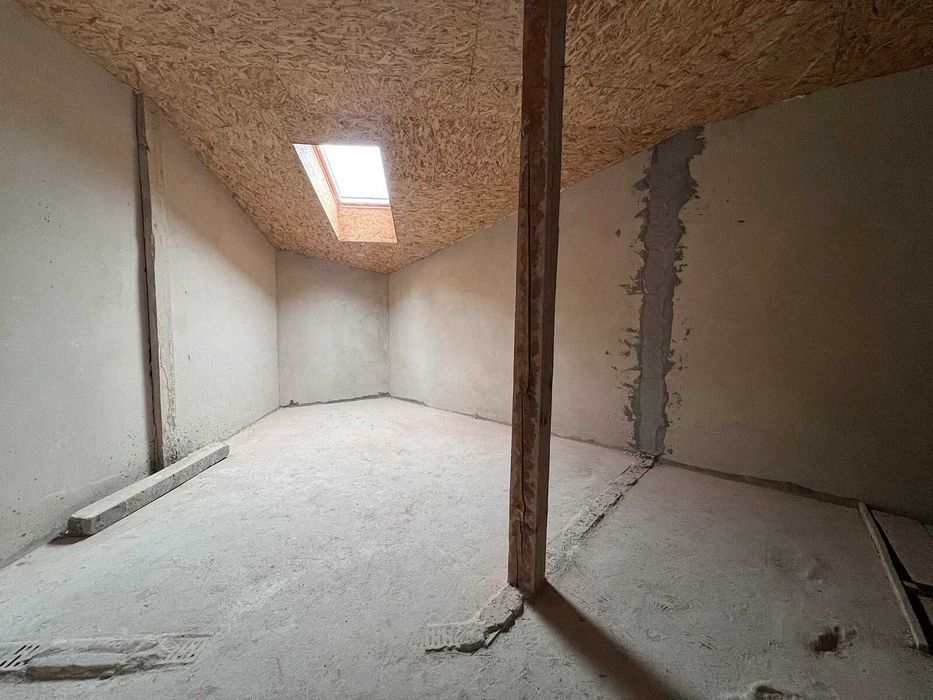 Продається 3к здана квартира в новобудові - 131м2.