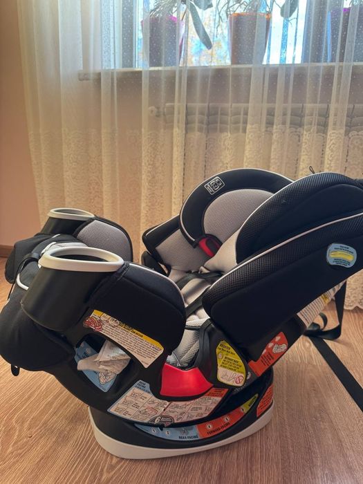 Автокрісла Gracia 4 EVER