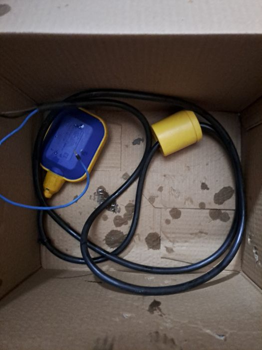 Bomba de água 200w com bóia