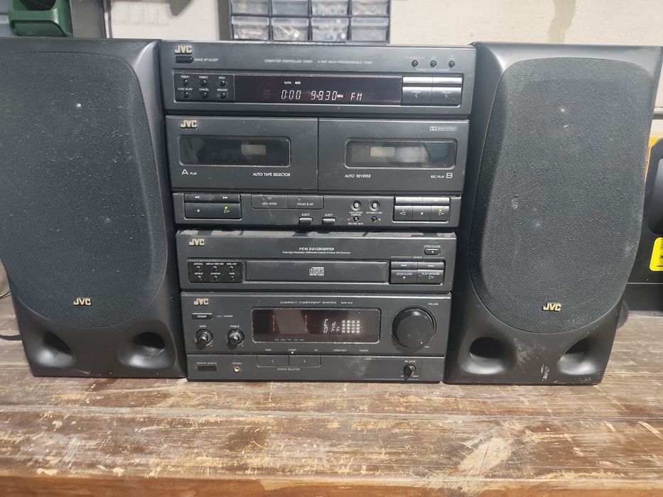 Wieża JVC radio,CD,kaseta
