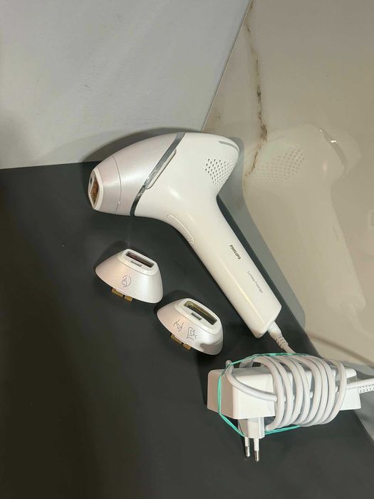 Depilator laserowy Philips Lumea Prestige bri953/00/Komis Krzysiek