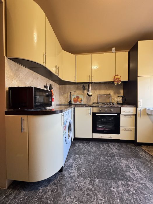 Продаж 3 кім квартири в Микулинцях. єВідновлення