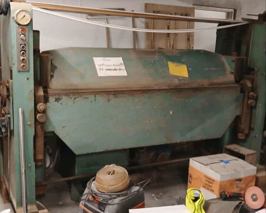 Nitowanica automatyczna Zaginarka gietarka do blachy walcarka 3 walce