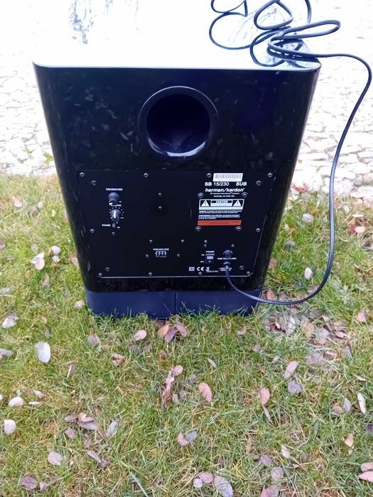 Subufer  Harman/ kardon  15/230 SUB