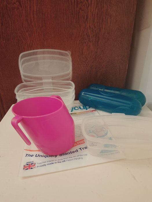 Doidy cup zestaw + 4 pojemniki Baby Cubes + gratis