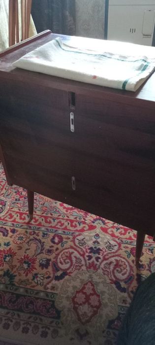 Тумба з пiдсвiткою СРСР вiнтажна, ГДР. Стан Люкс! Обшивка бiла шкiра.