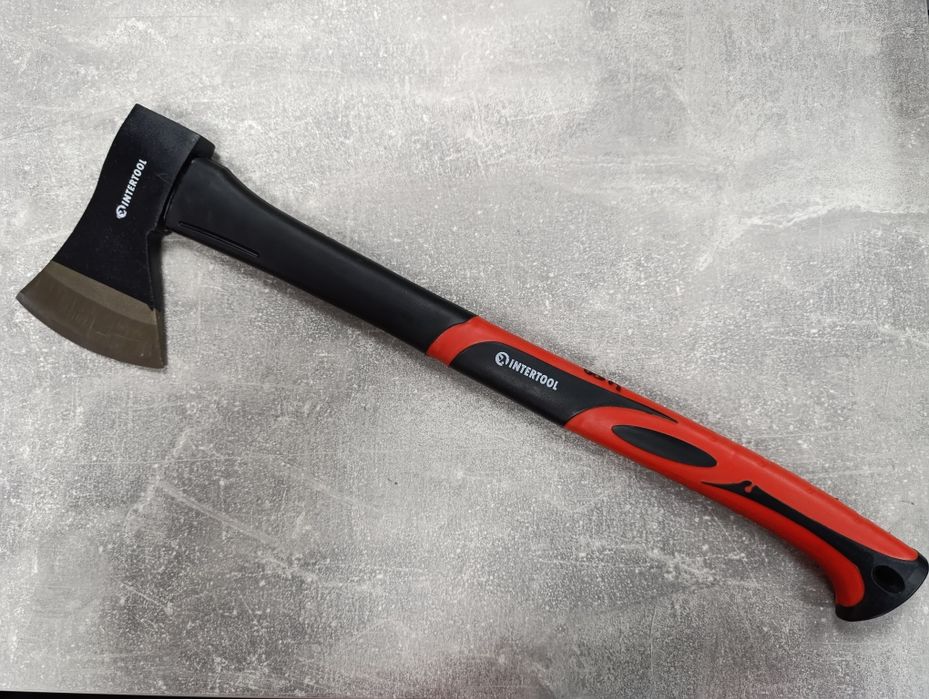 Сокира 1000 г, ручка з фібергласу INTERTOOL HT-0263