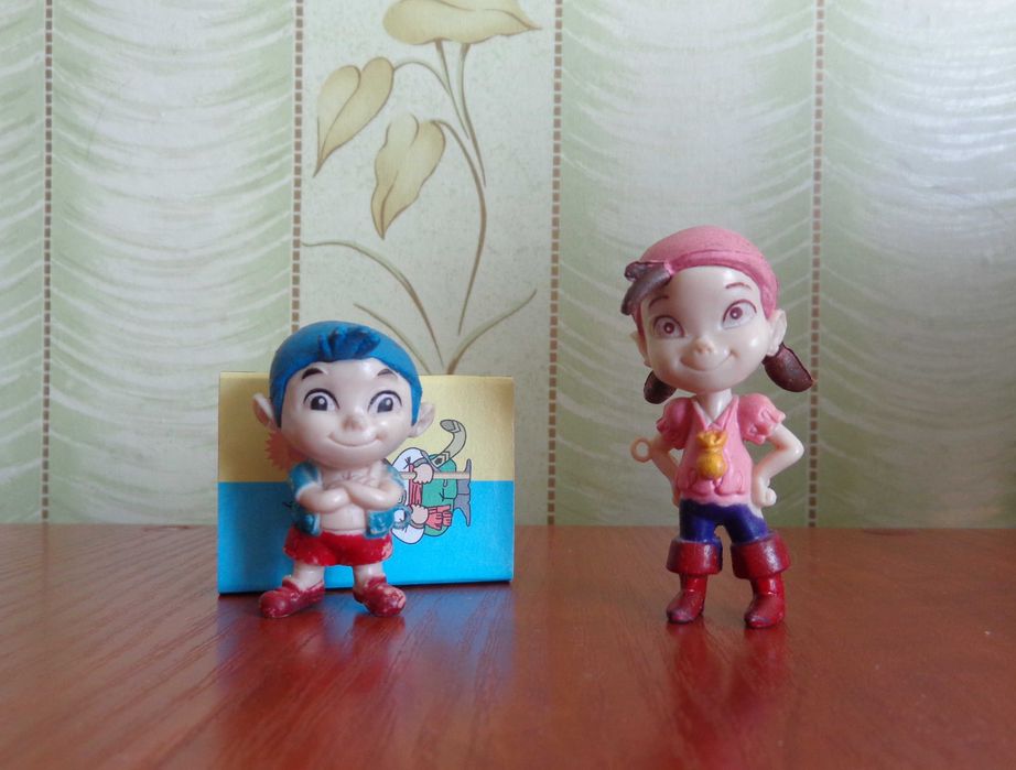 игрушки   киндеры  пиратки
