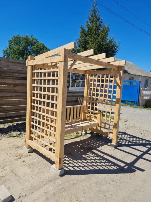 Вироби з дерева. Альтанки, гойдалки, будки, туалети.