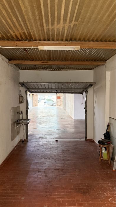 GARAGEM PARA VENDA 18m Massama (perto Mercadona)