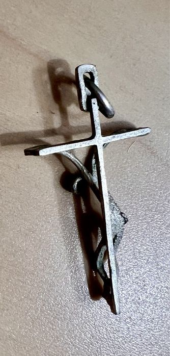 Cruz de Cristo em prata