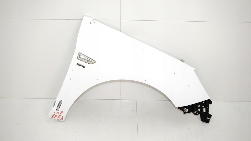 Błotnik prawy przód opel astra k 15-19r z40r