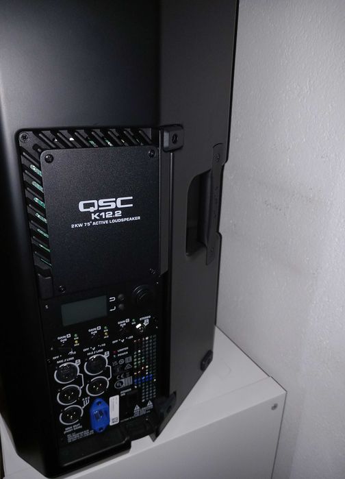 Vendo 2x Colunas QSC 12.2
