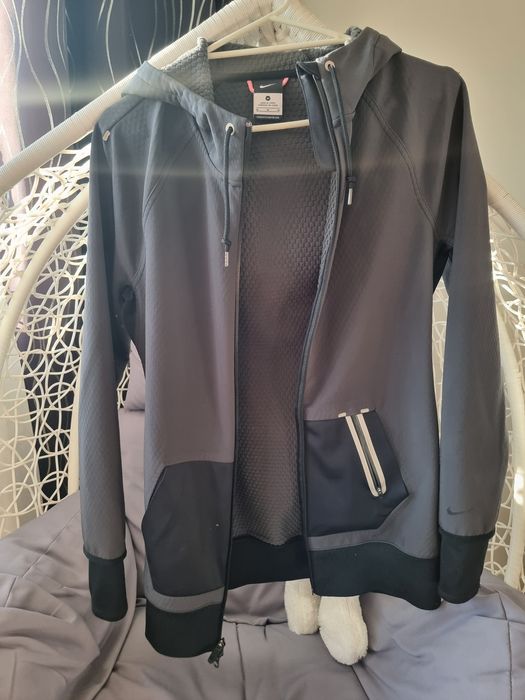 Kurtka Nike roz. M