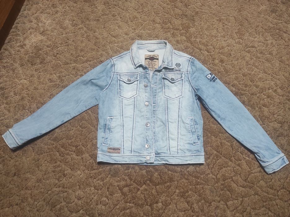 Джинсовий піджак бренду Camp David