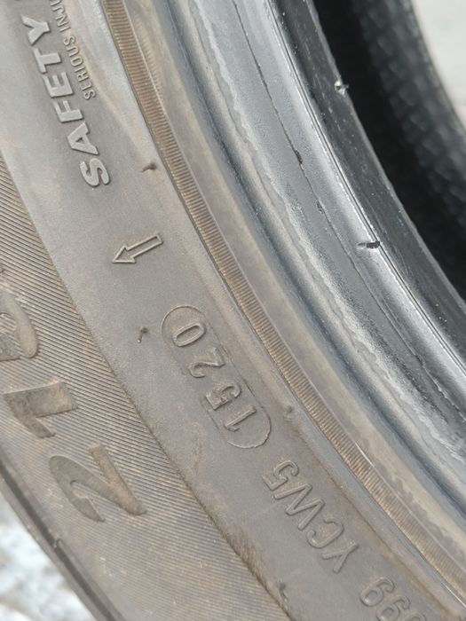 215/55R17 98V kumho WinterCraft WP71