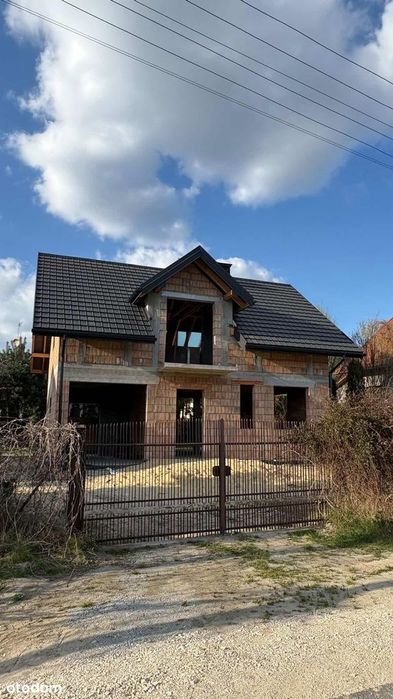 Dom jednorodzinny z garażem