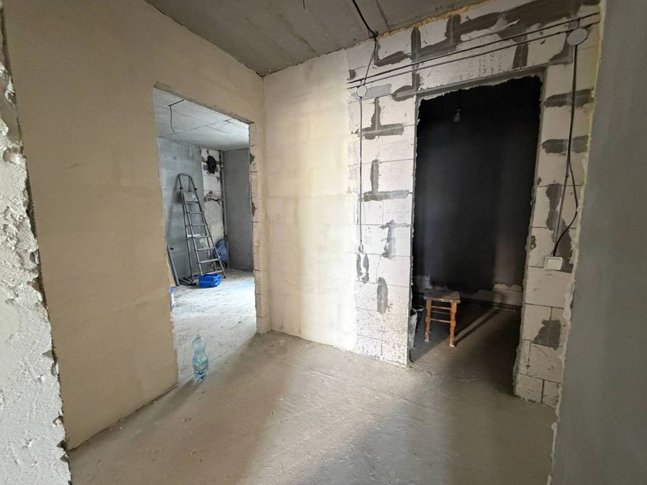 Продаж 2 к.квартири вул.Білогірська.