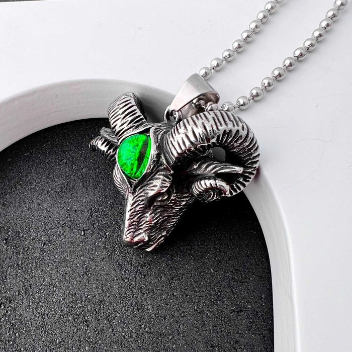Кулон підвіска панк готика медична сталь голова вівці зененеве око
