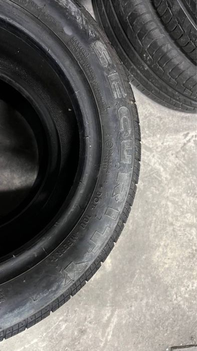 Пара зимової гуми 195/ 50/13с