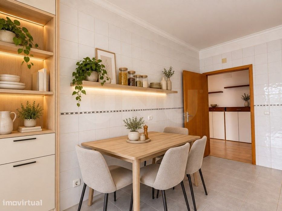 Apartamento T3 junto ao Colégio Rainha D. Leonor, Caldas da Rainha