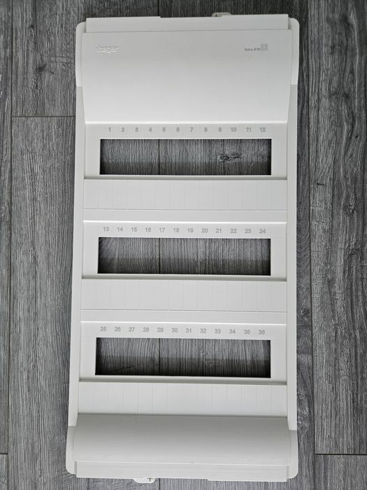 Hager Volta передня панель